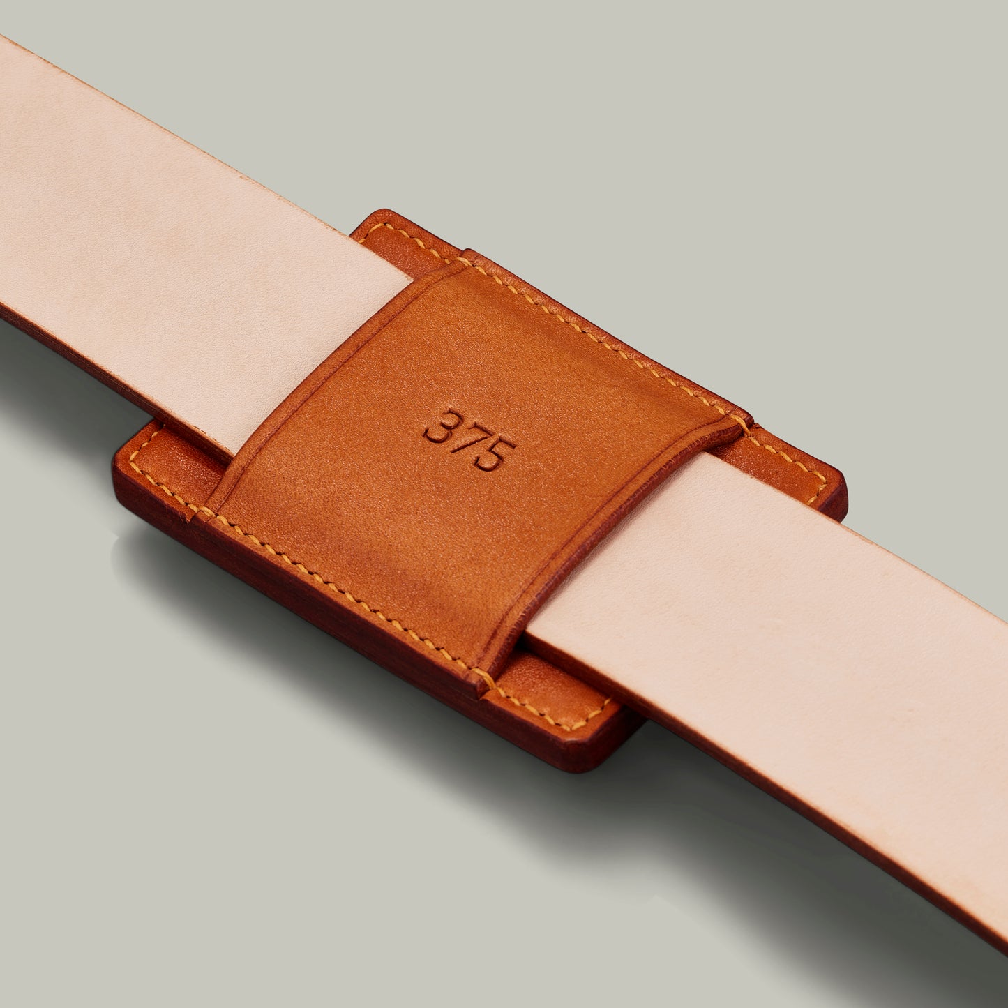 Oak bark tanned leather ammo clip. [LONDON TAN]