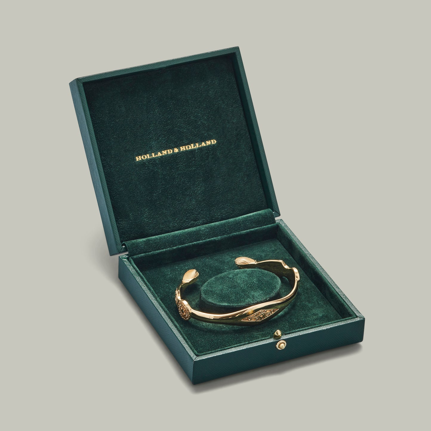 18Ct Gold Top Lever Engraved Bangle