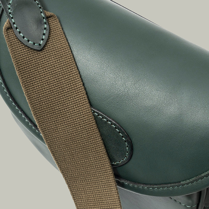Northwood leather cartridge bag Green bag size 75