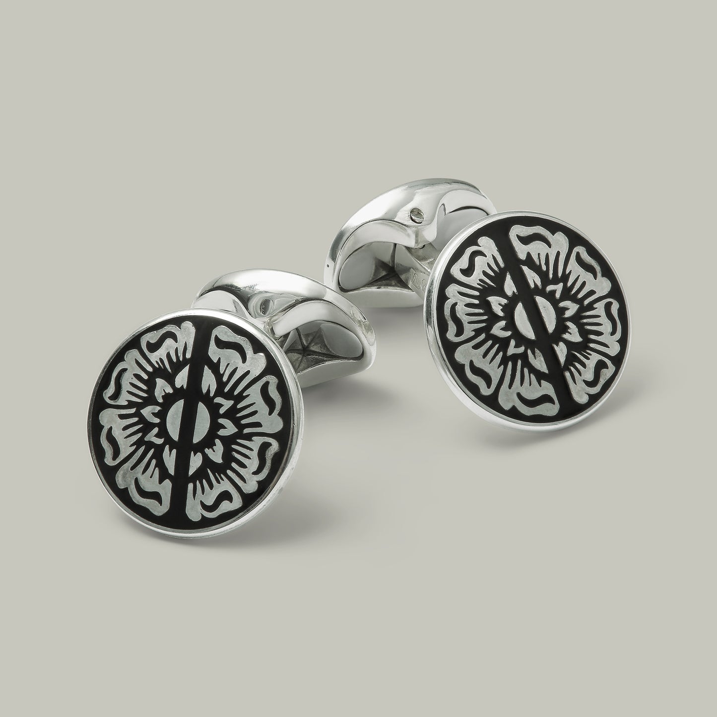 Silver Engraved Gun Screw Cufflinks