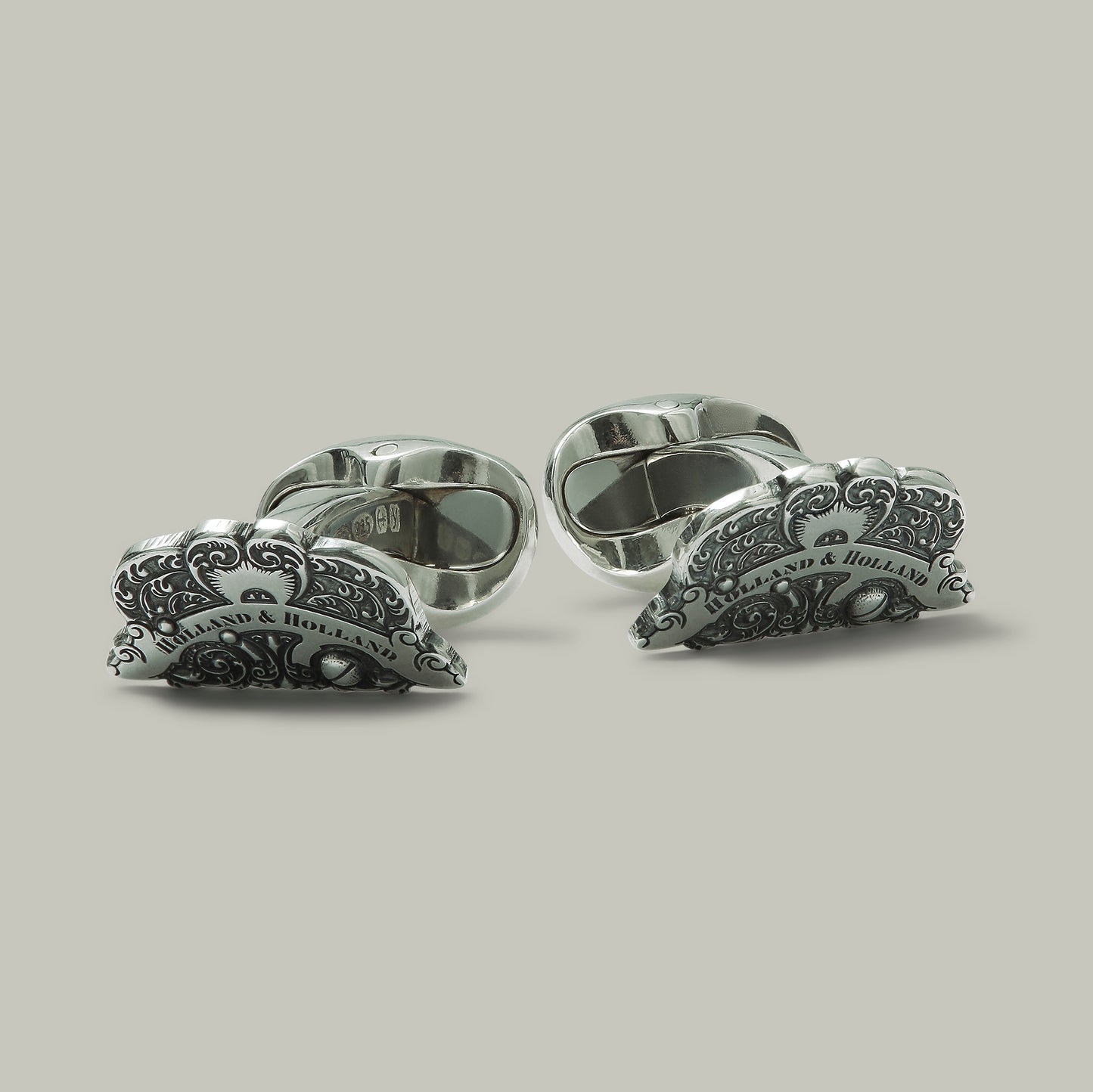 Silver Lock Extract Detail With Screw Cufflink