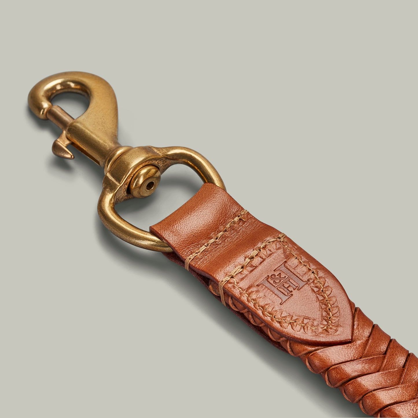 Royal Leather hand plaited trigger Dog Lead [LONDON TAN]