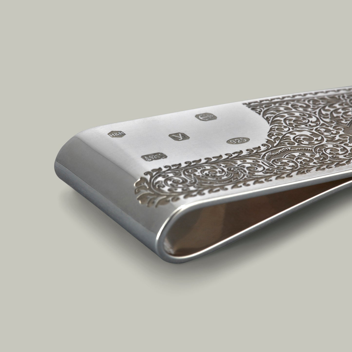 Silver Royal Scroll Sidelock Moneyclip