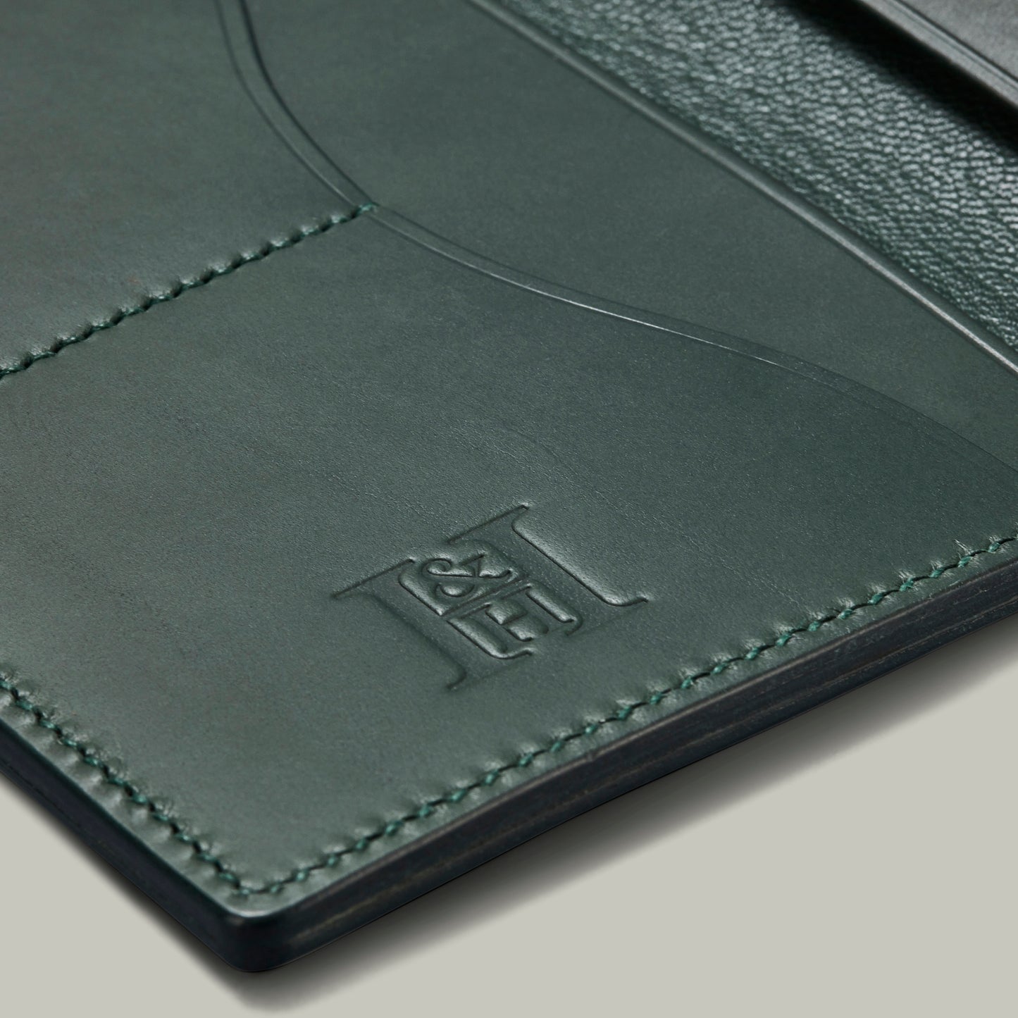 Leather Hand-Stitched Passport Holder [H&H Green]