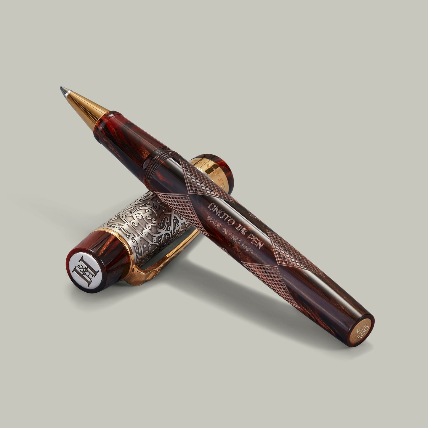 Royal Scroll Fountain Pen Checkered Barrel Ltd Edition