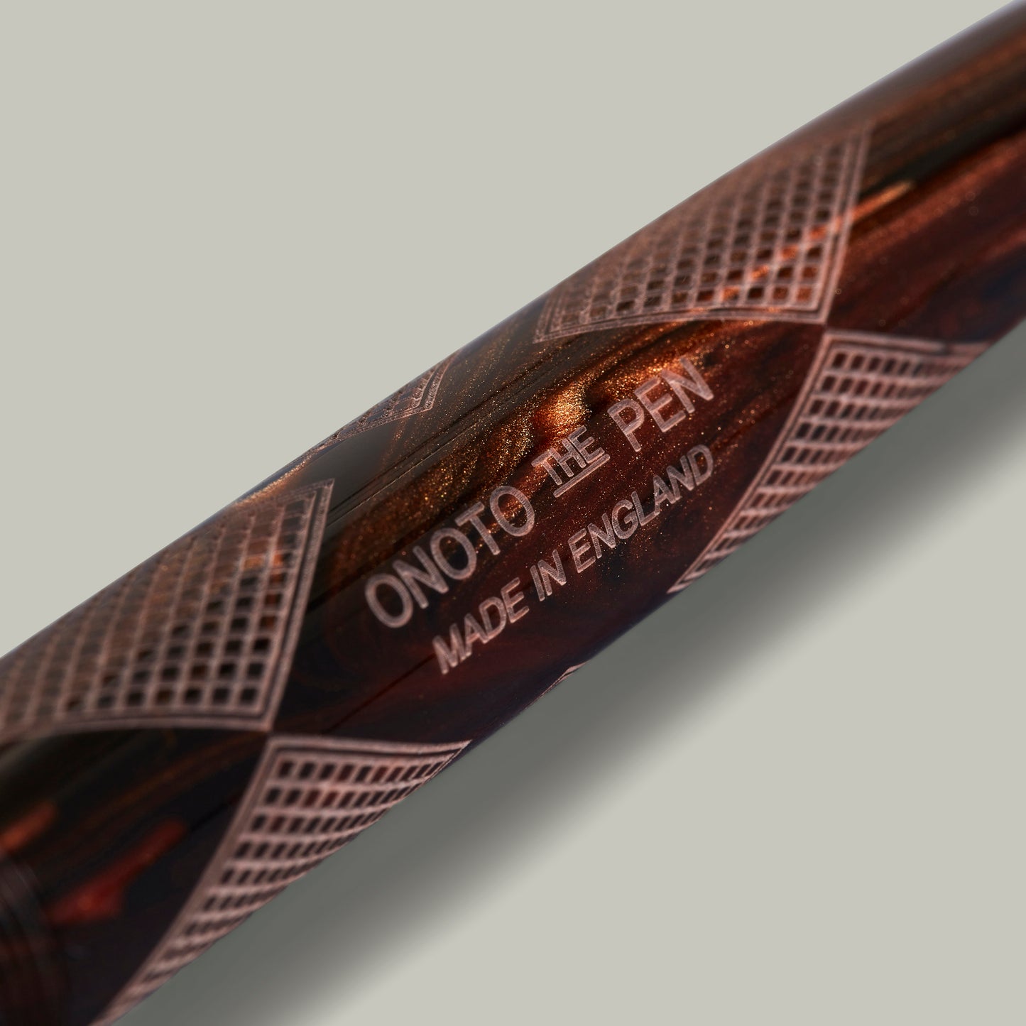 Royal Scroll Fountain Pen Checkered Barrel Ltd Edition
