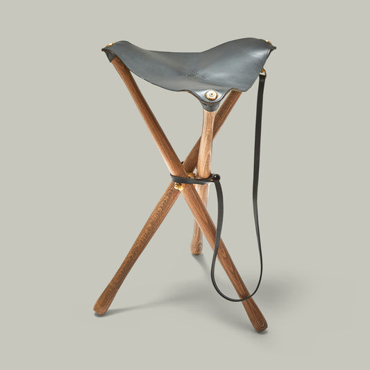 Oak & Leather Tripod Seat With Dog Lead