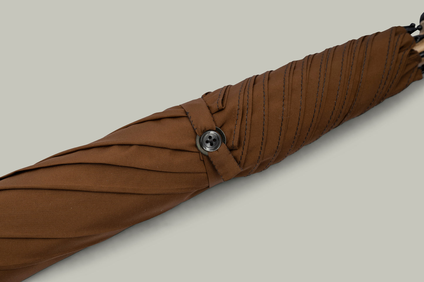 Noble Travel Umbrella with cartridge picking tip [OCHRE]