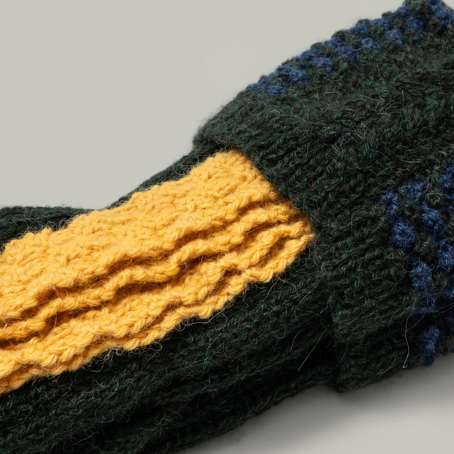 Harrow baby Alpaca hand Knit sock/garter set [HOUSE TWEED]