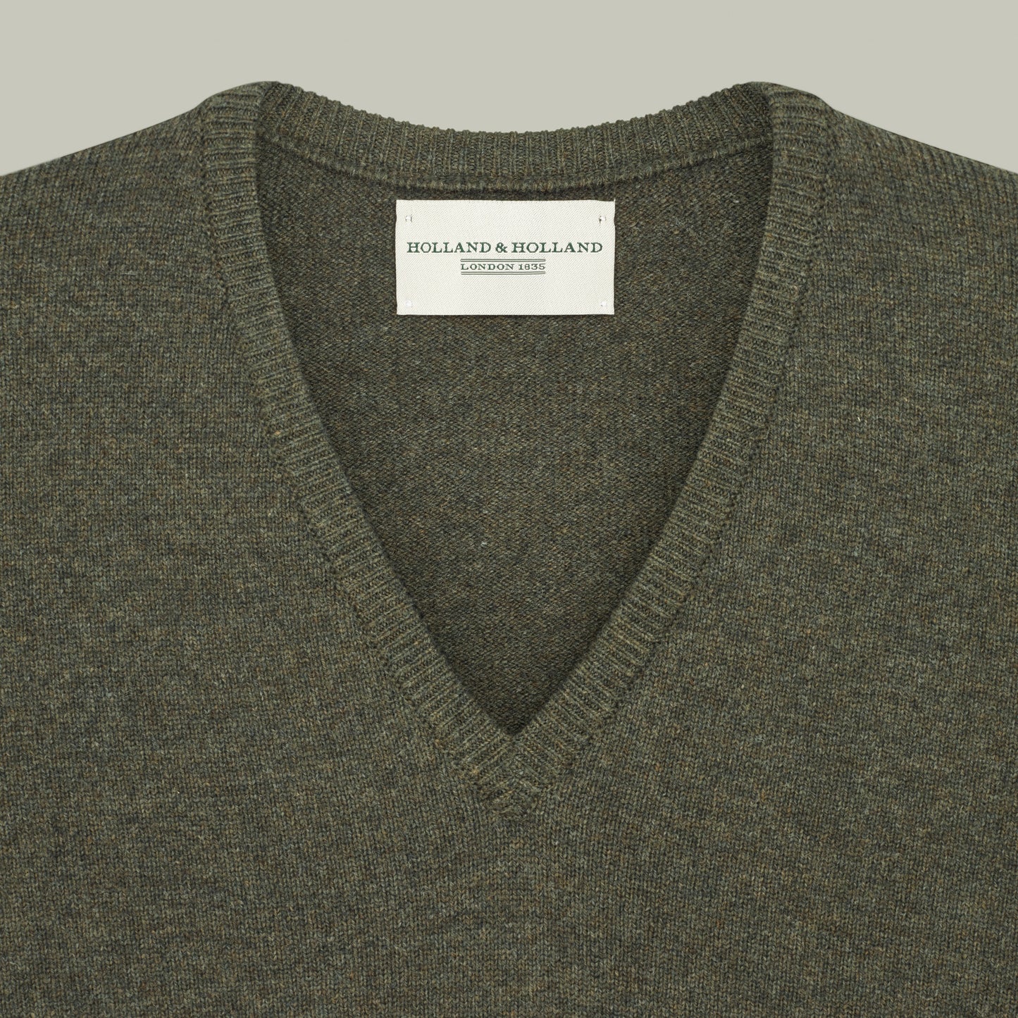 Northwood Wool V-Neck Sweater [FOREST GREEN]