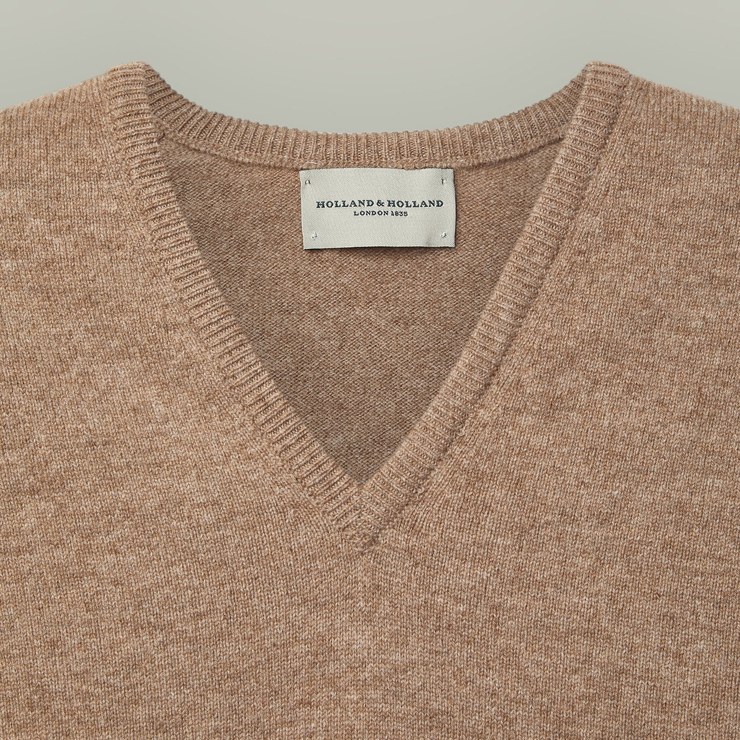 Northwood Wool V-Neck Sweater [COLT]