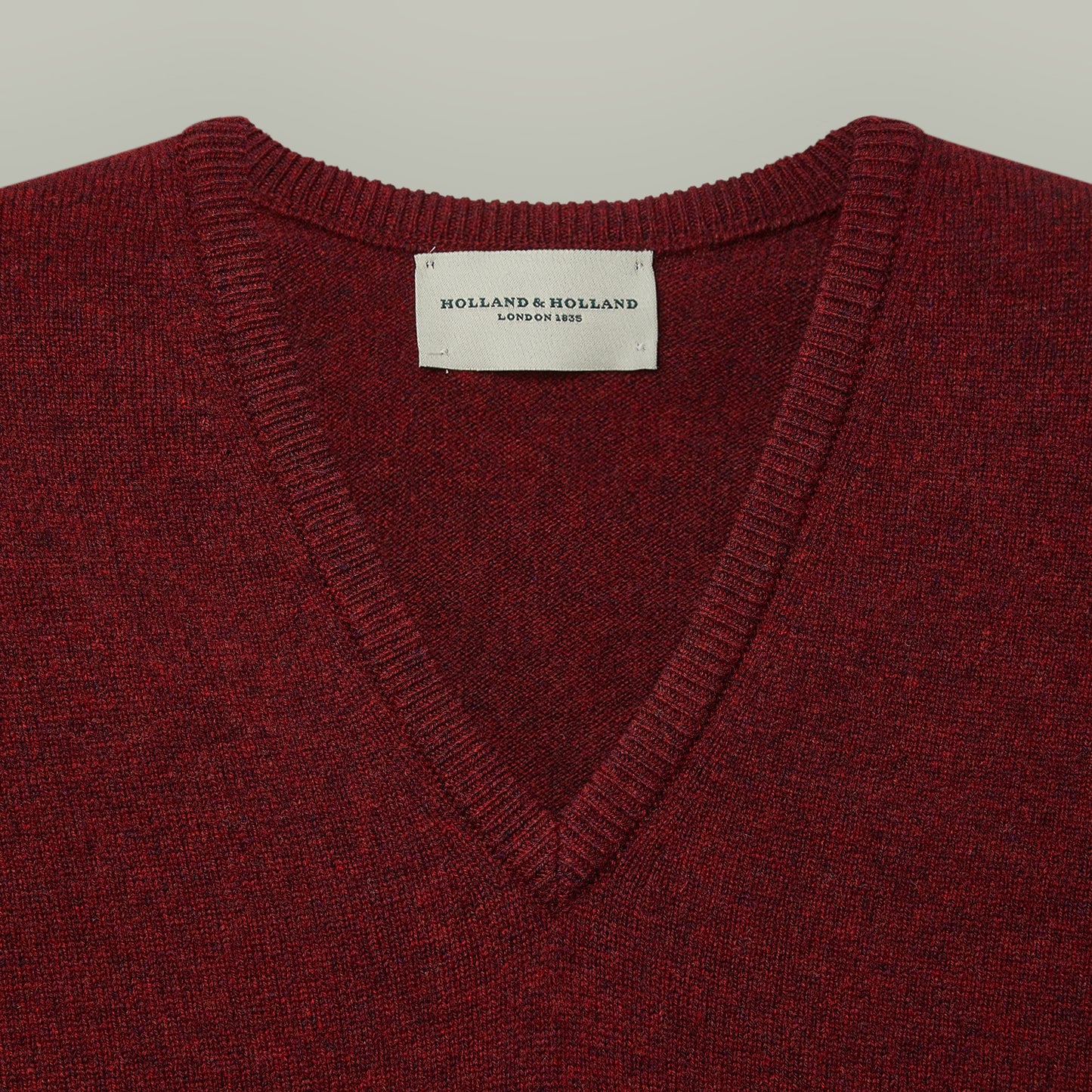 Northwood Wool V-Neck Sweater [RED VELVET]