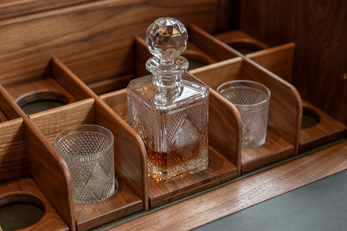 Royal Walnut Field Bar