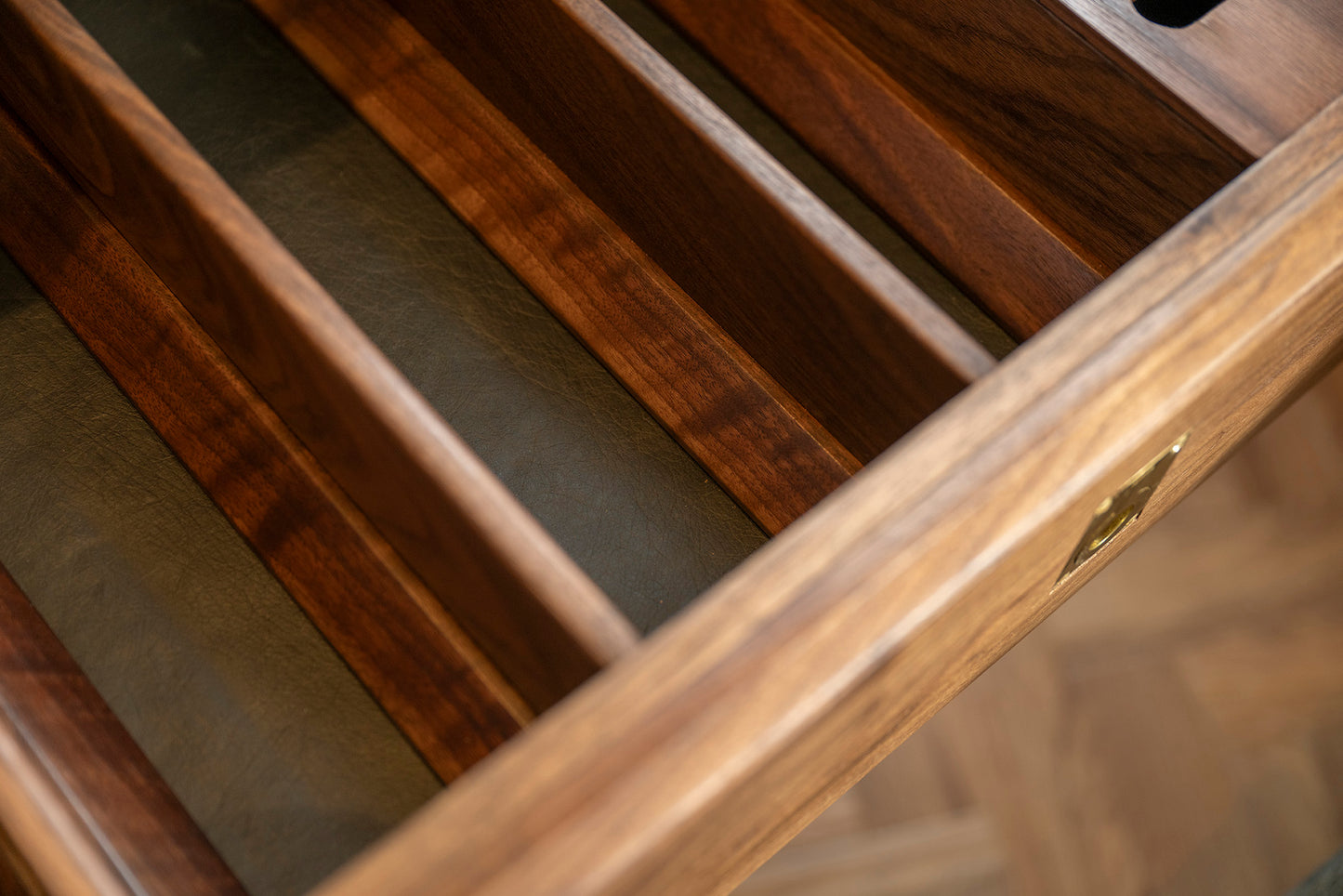 Royal Walnut Field Bar